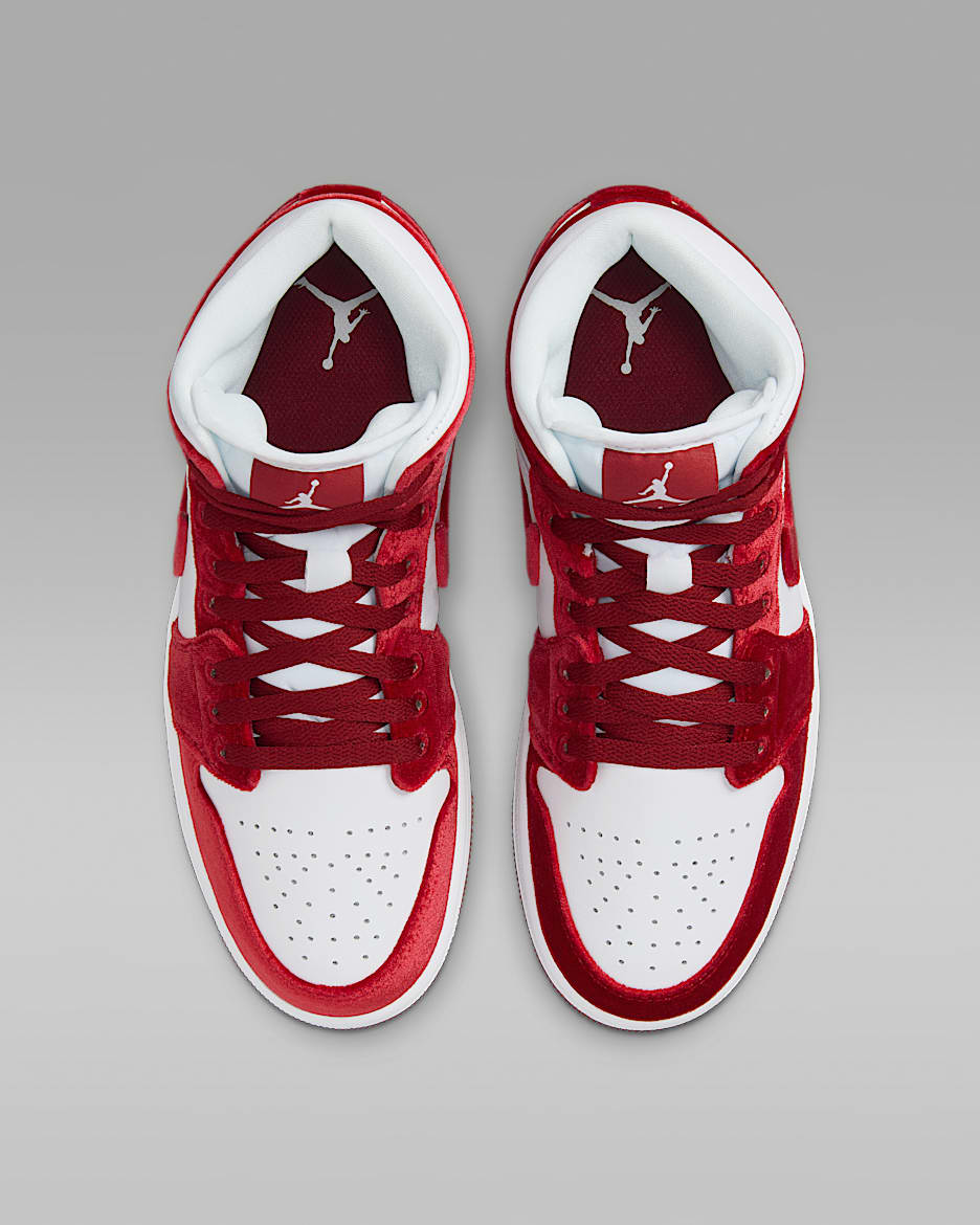 Air Jordan 1 Mid SE Women's Shoes